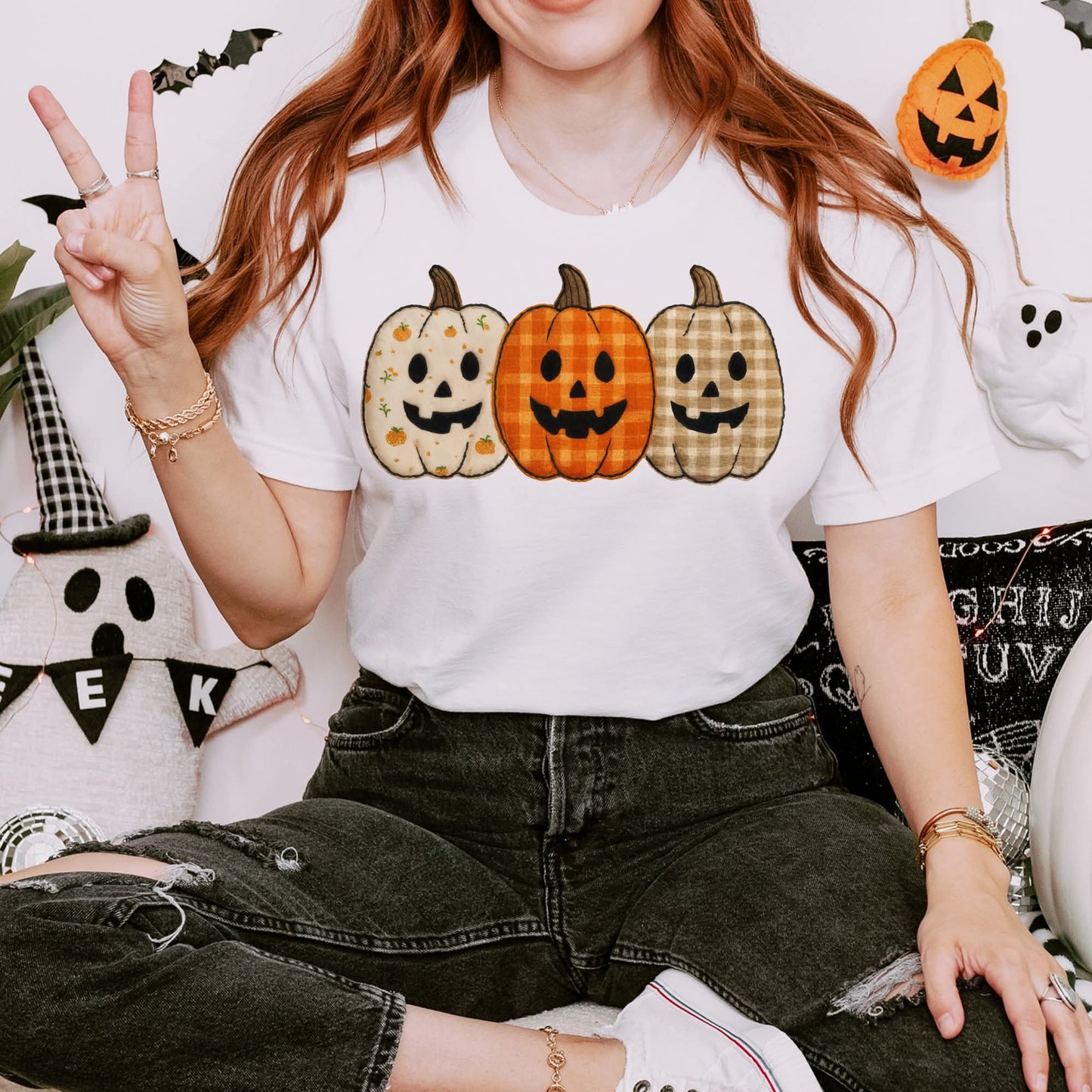 3 fall pumkins